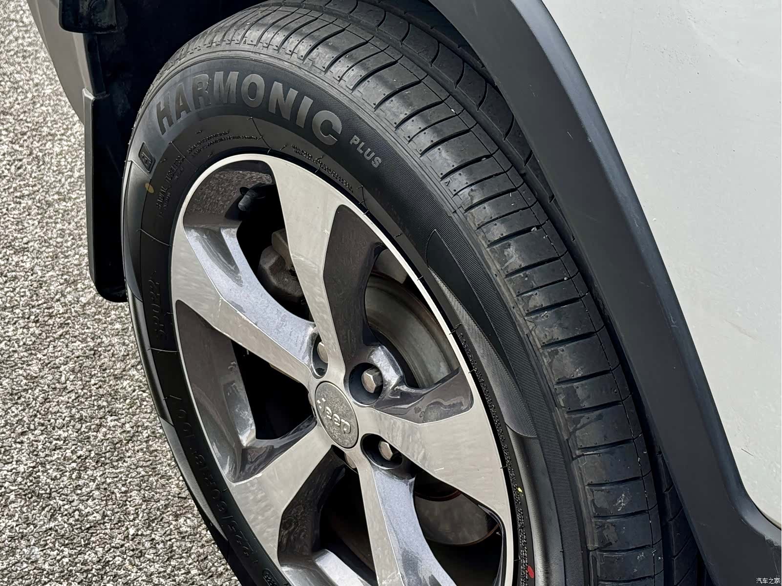 Jeep Cherokee, 2019 16
