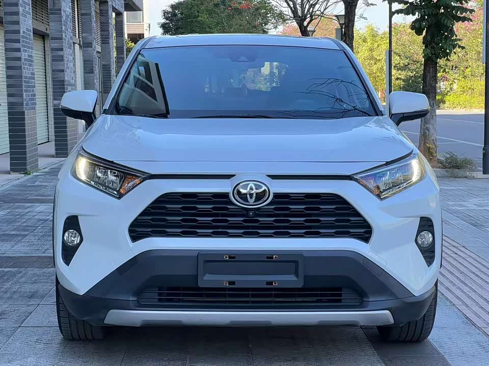 Toyota RAV4 Rongfang