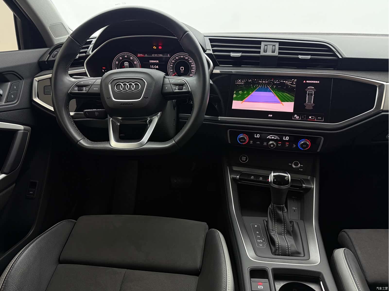 Audi Q3, 2023 10