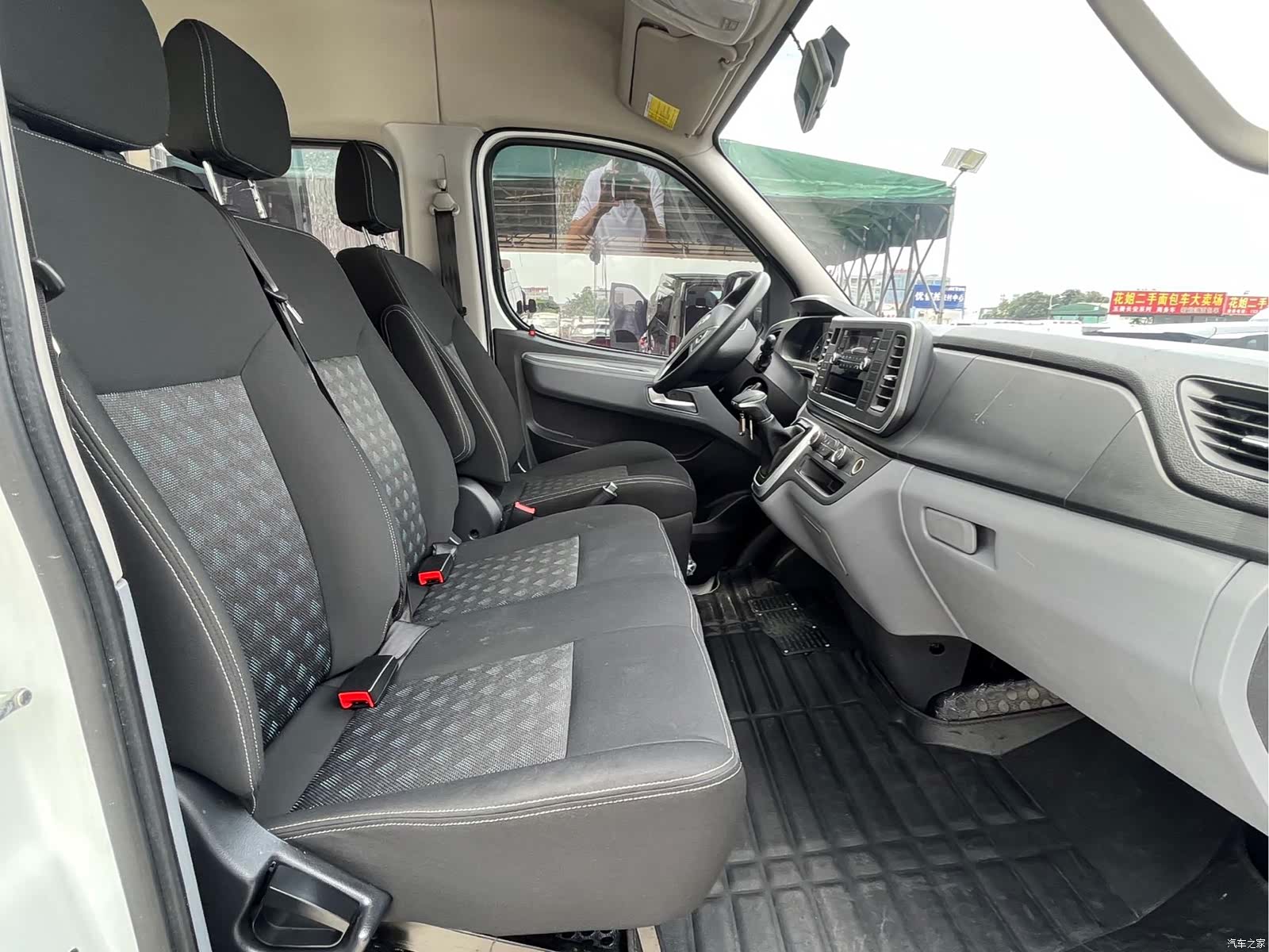 Maxus V80, 2023 9