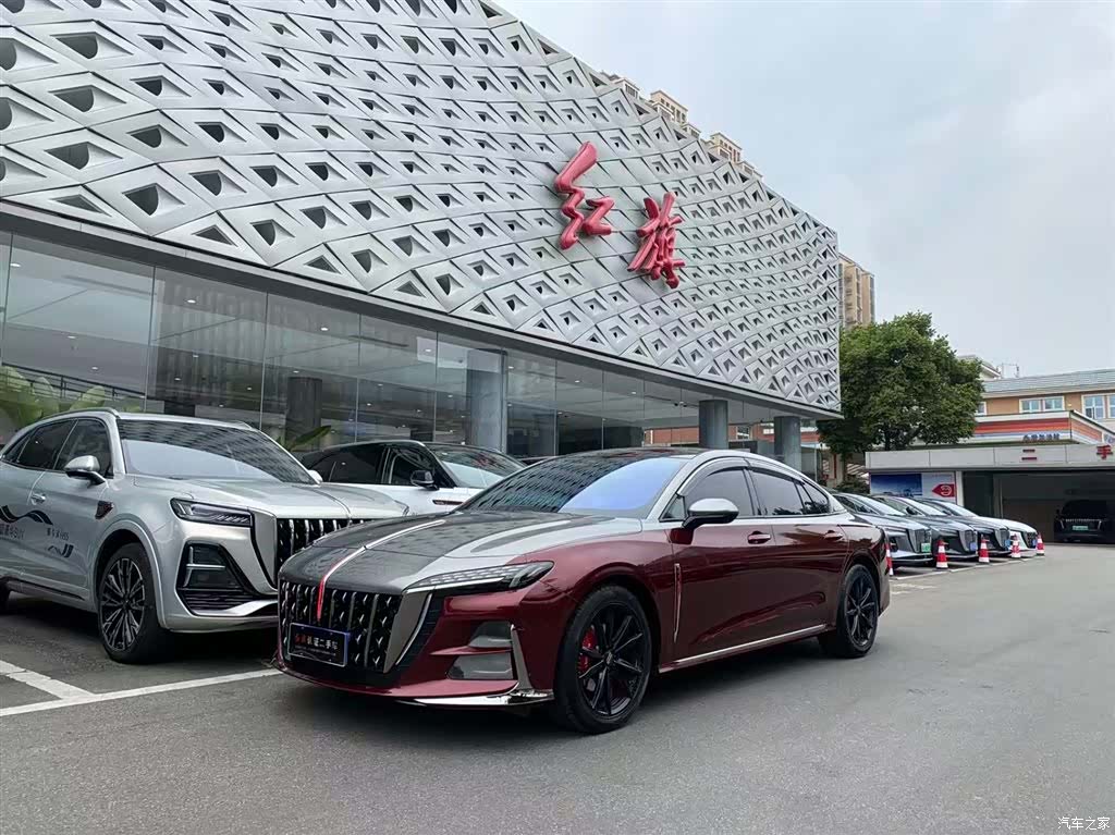 Hongqi H6