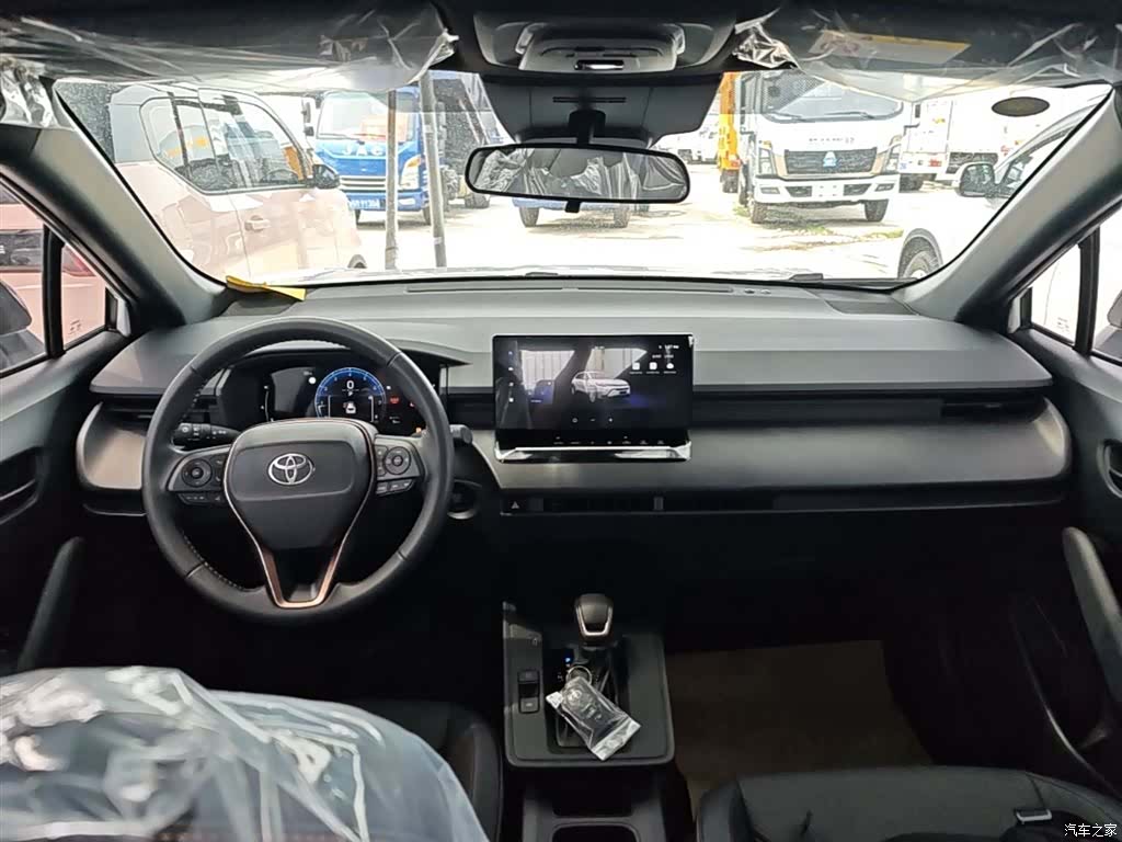 Toyota Frontlander, 2026 10