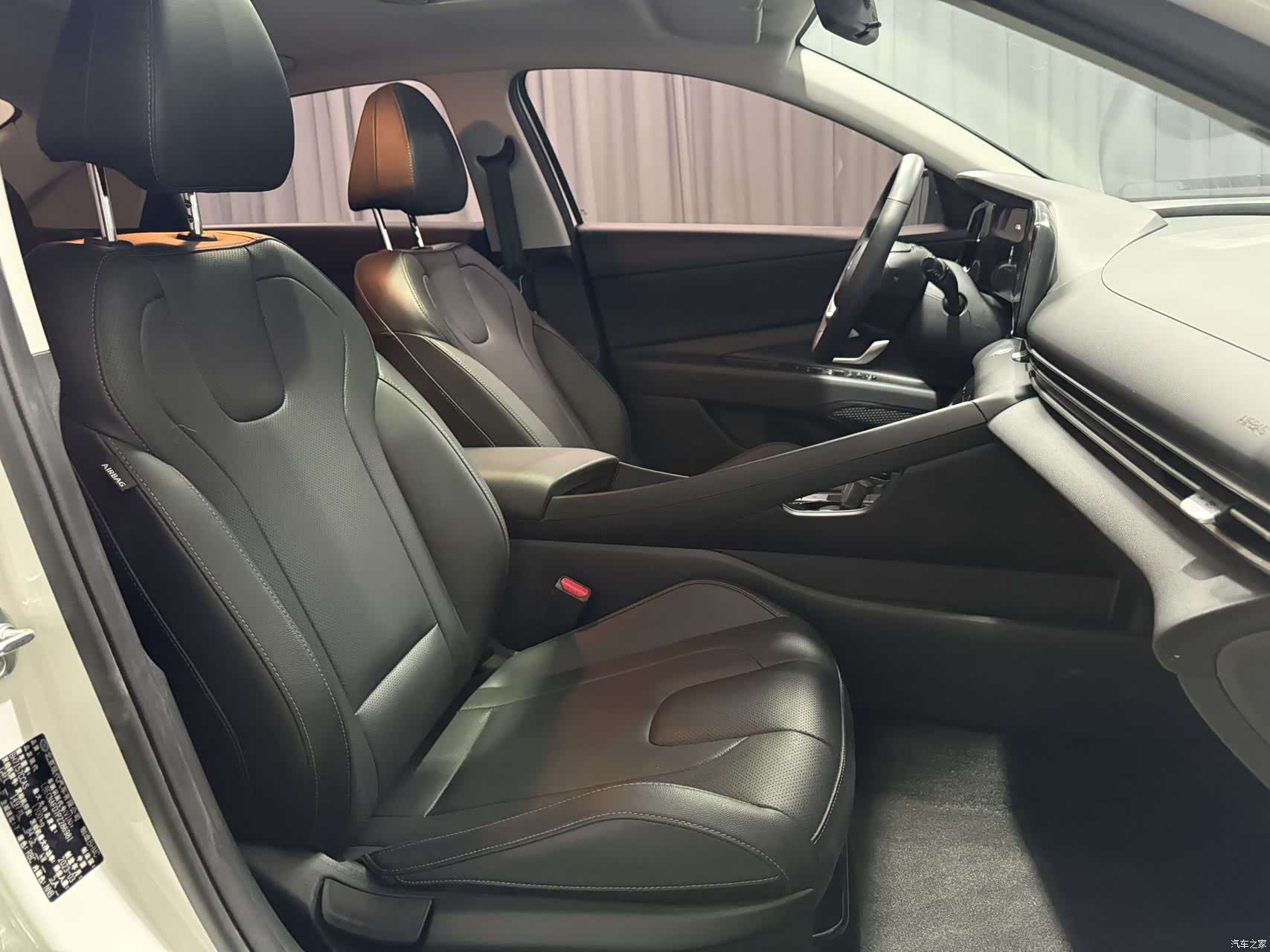 Hyundai Elantra, 2023 8
