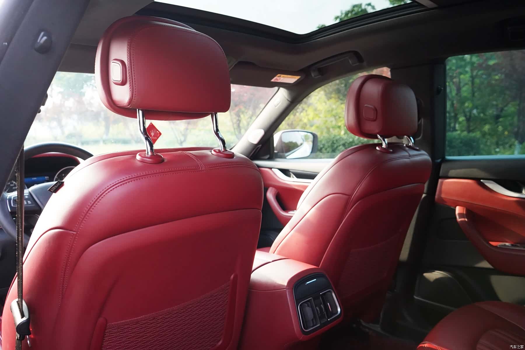 Maserati Levante, 2017 13