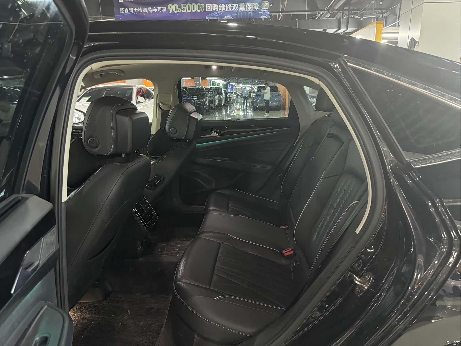 Volkswagen Passat, 2023 4