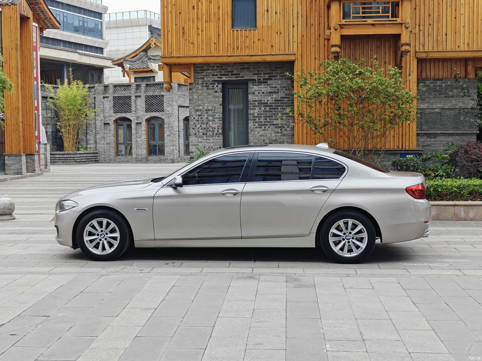 BMW 5 Series, 2015 3