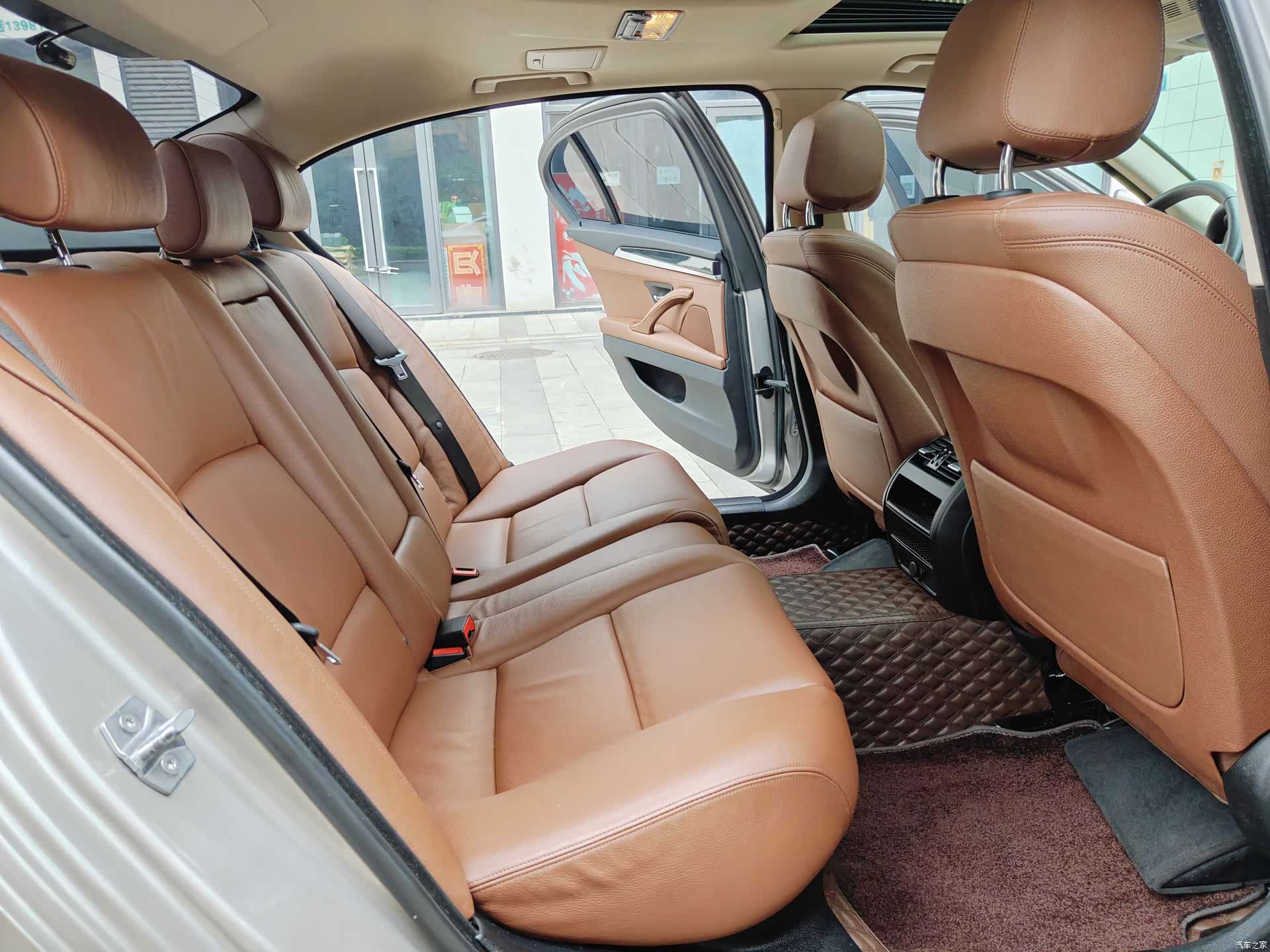 BMW 5 Series, 2015 10