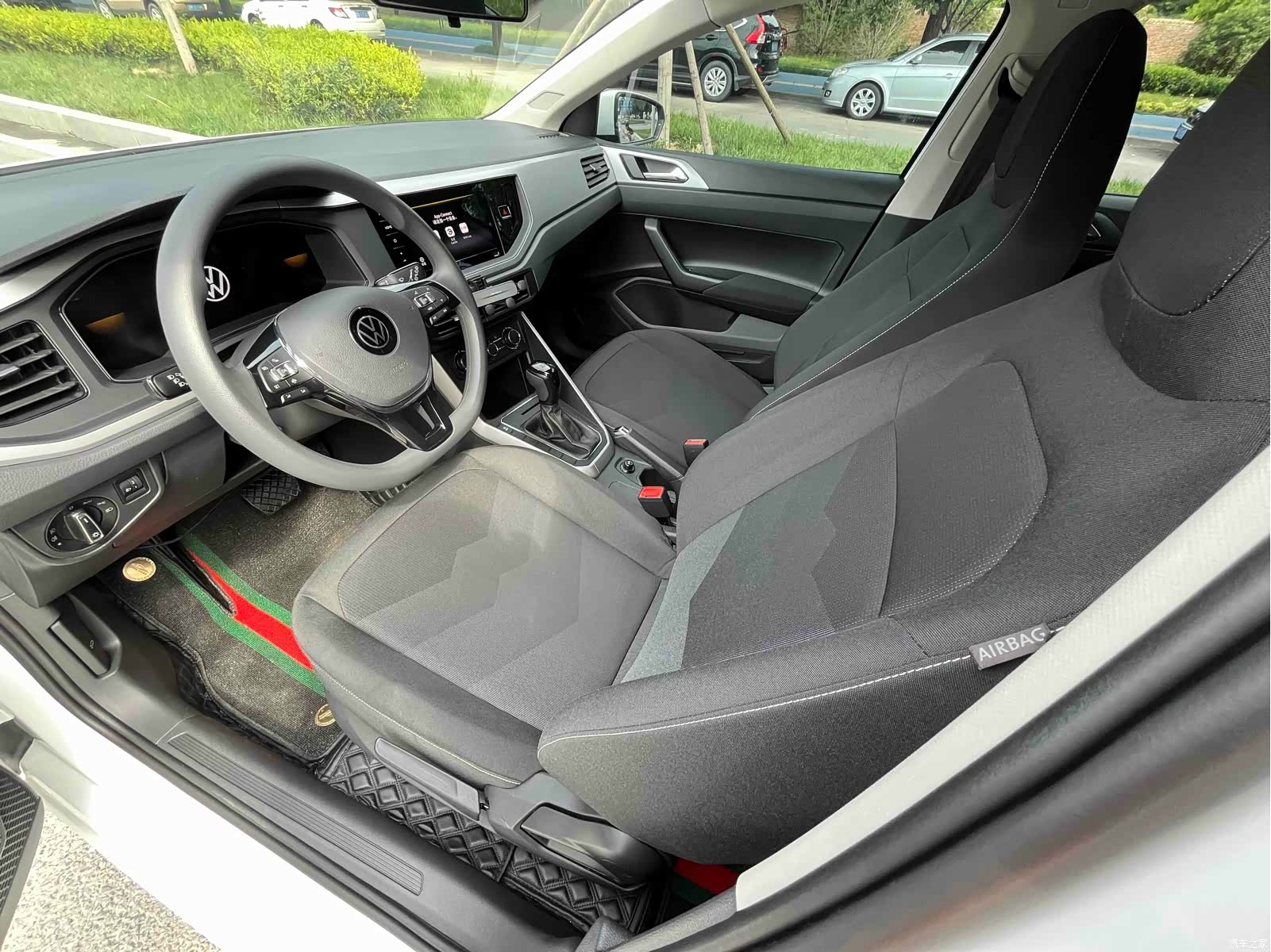 Volkswagen Polo, 2024 10