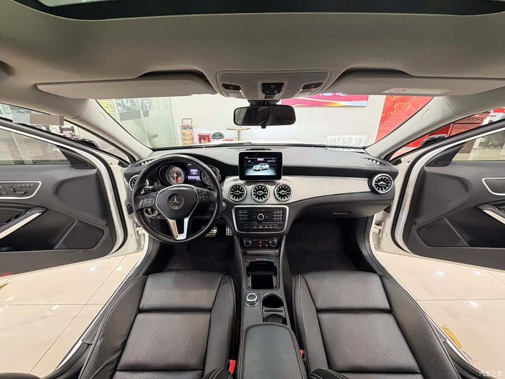 Mercedes-Benz GLA, 2016 8