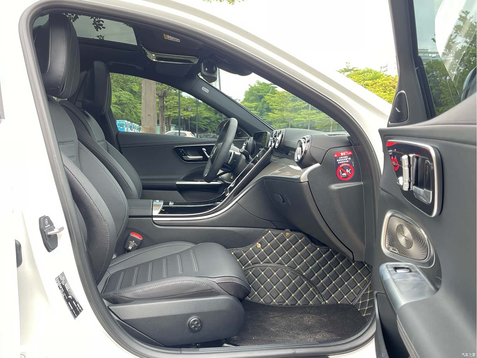 Mercedes-Benz C-Class, 2025 13