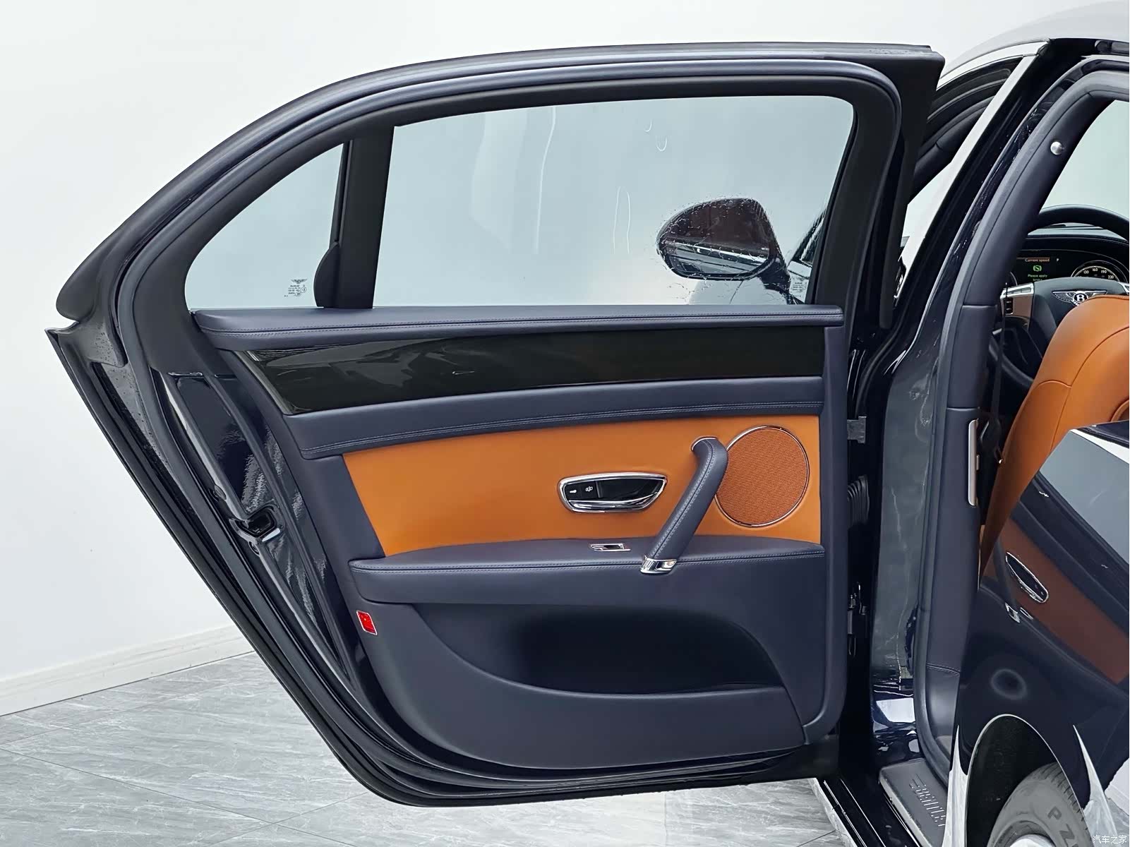 Bentley Flying Spur, 2018 21