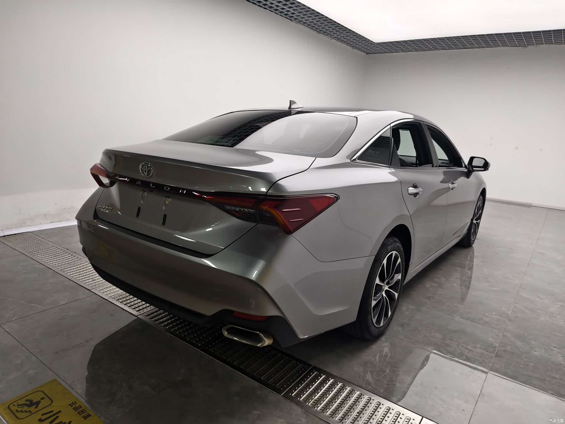Toyota Avalon, 2022 9