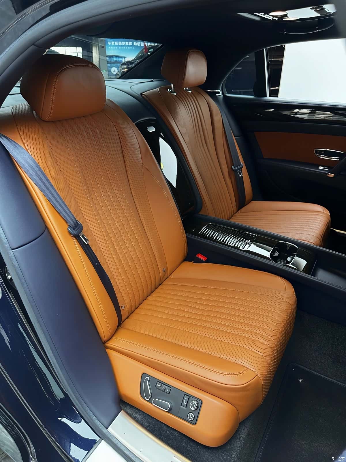 Bentley Flying Spur, 2018 23