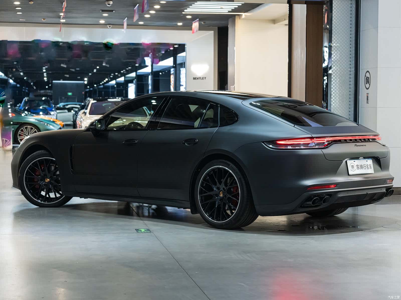 Porsche Panamera, 2022 4