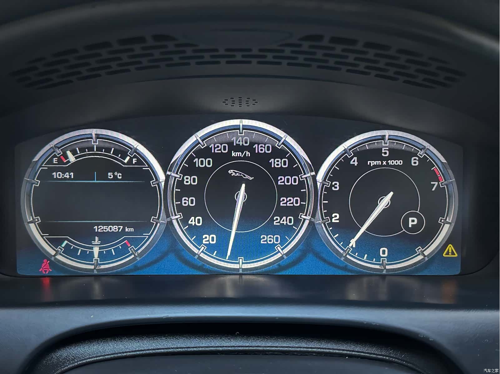 Jaguar XJ, 2013 16