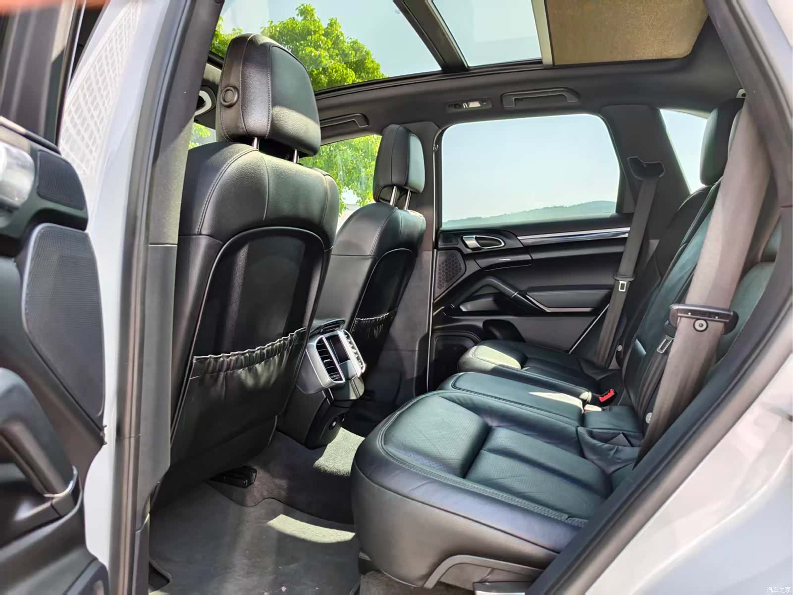 Porsche Cayenne, 2016 11
