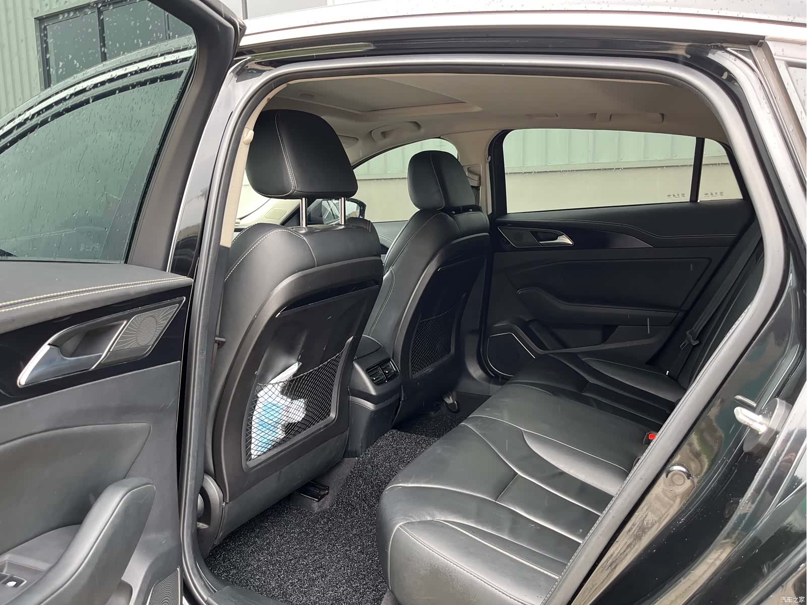 Hongqi H5, 2018 6