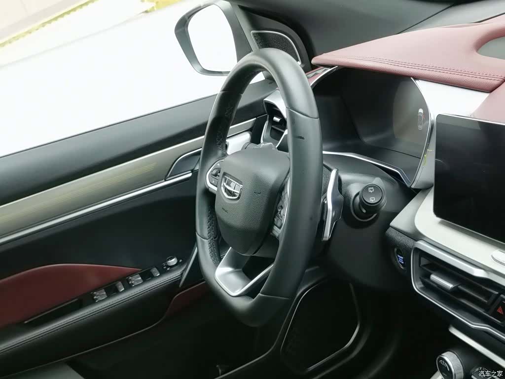 Geely Coolray, 2021 22