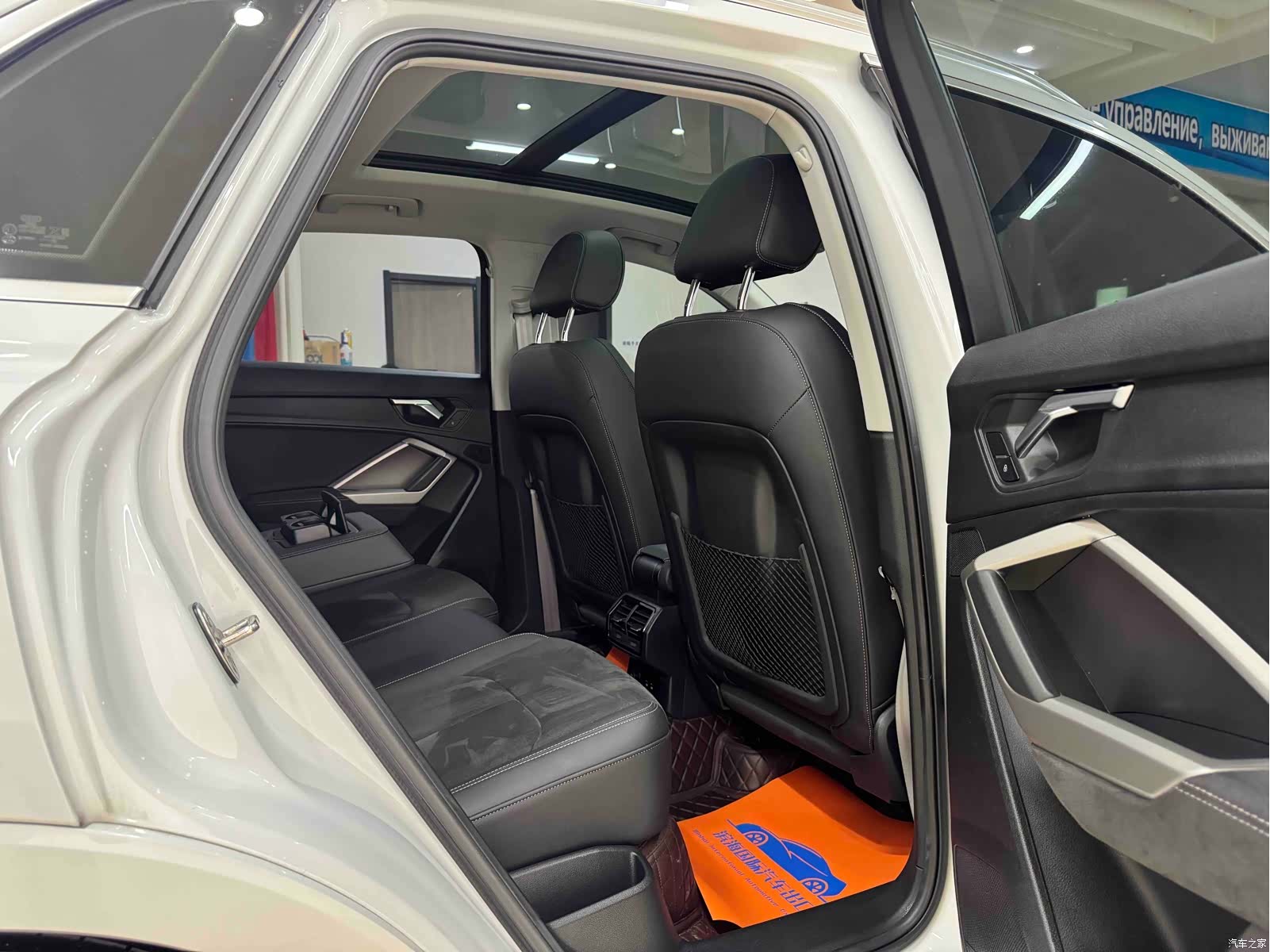 Audi Q3, 2022 9