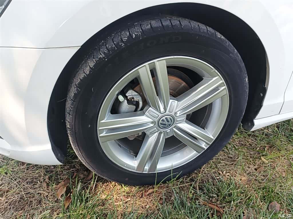 Volkswagen Lamando, 2016 23