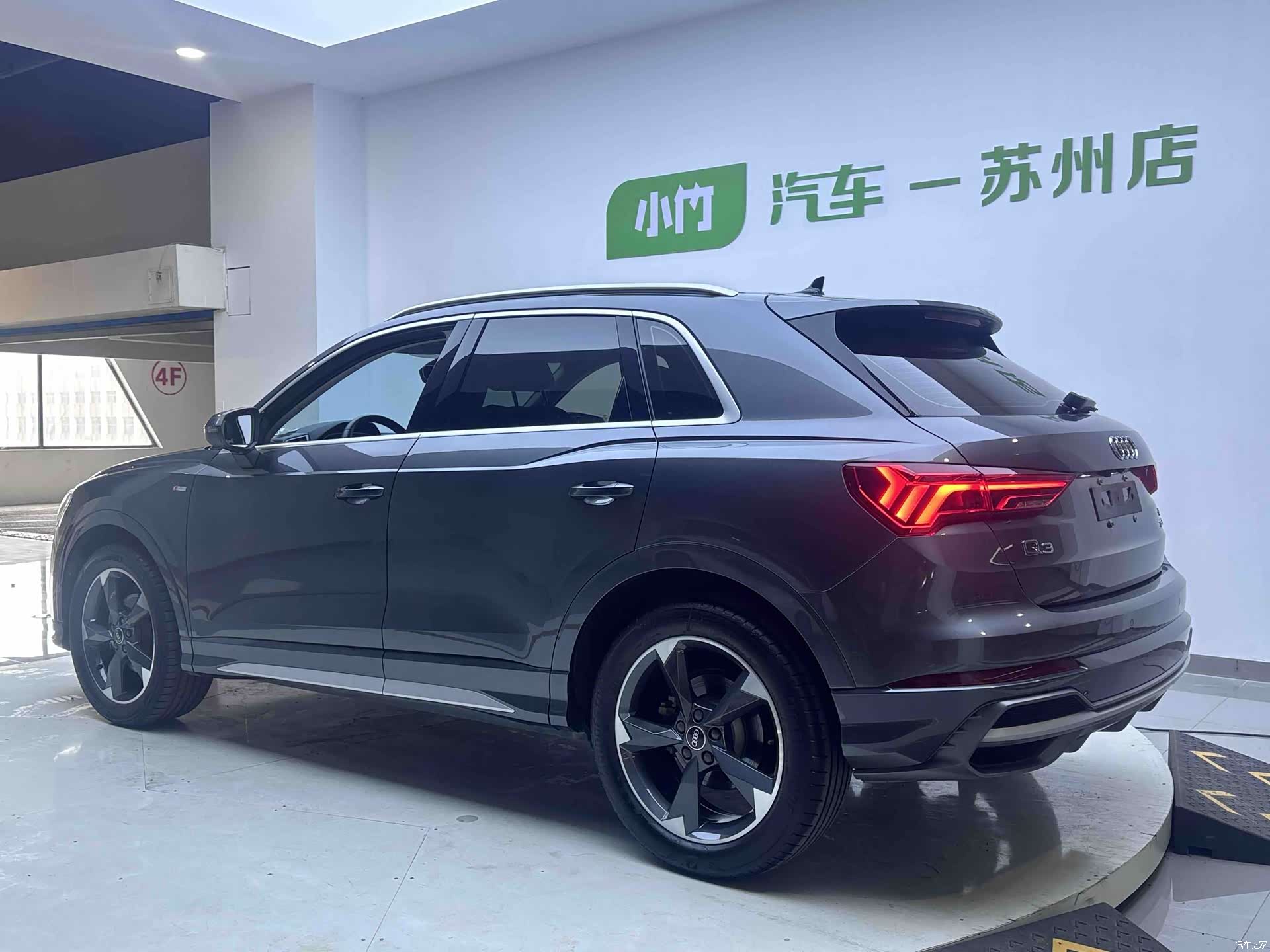 Audi Q3, 2022 4