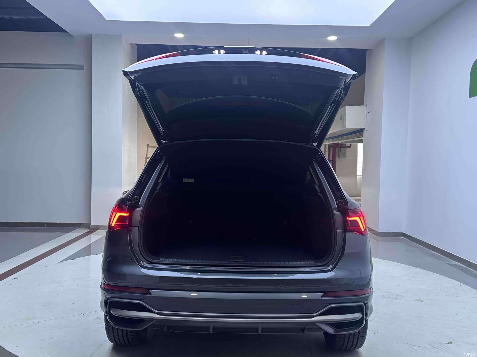 Audi Q3, 2022 21