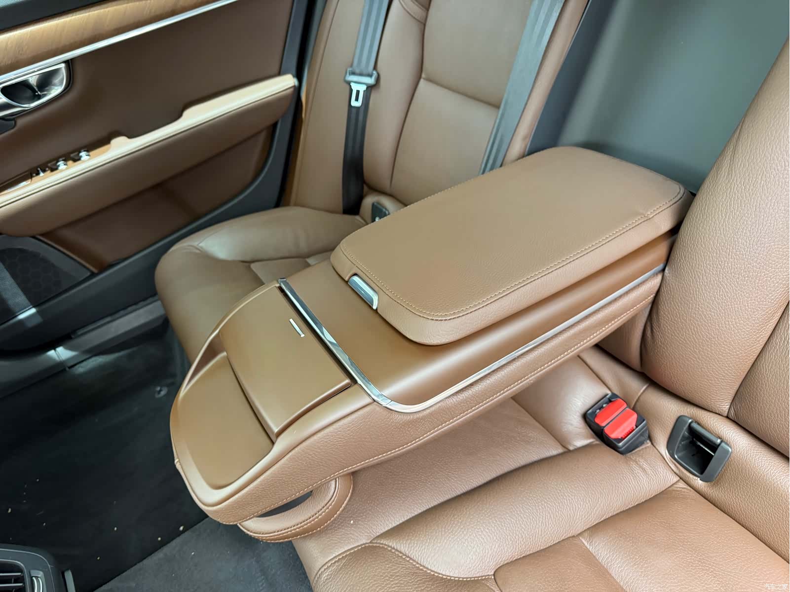Volvo S90, 2018 36