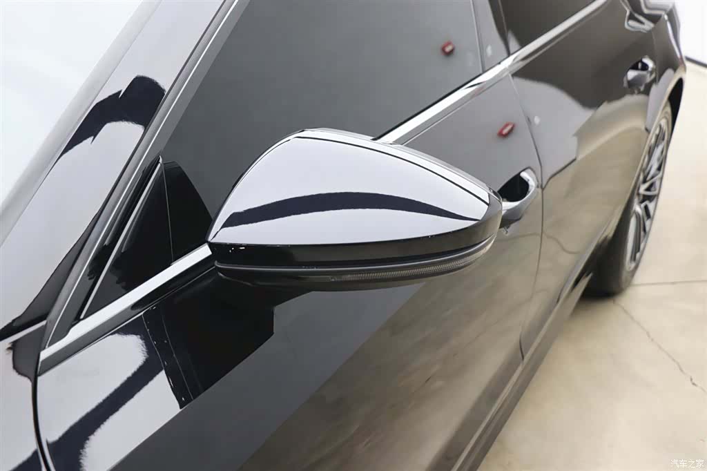 Audi A7L, 2024 27