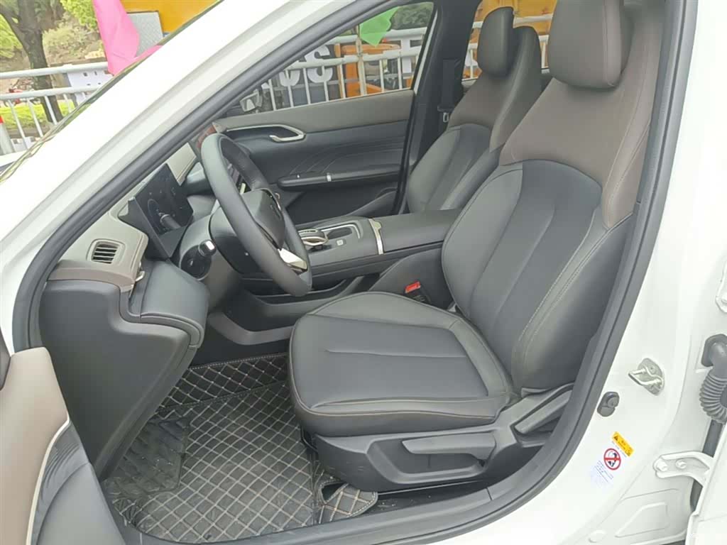 Changan Eado, 2025 15