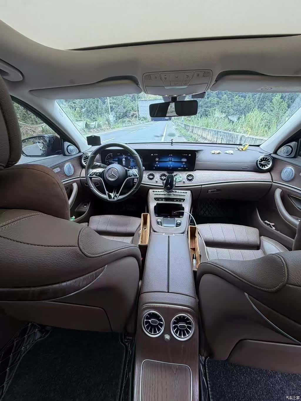 Mercedes-Benz E-Class, 2022 6