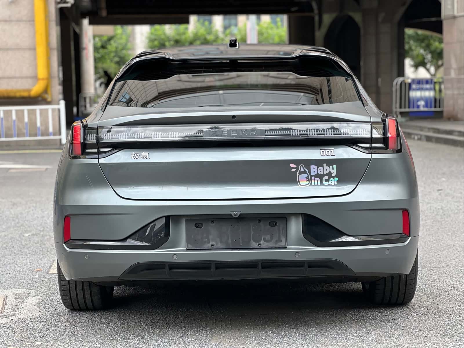 Zeekr 001, 2022 9