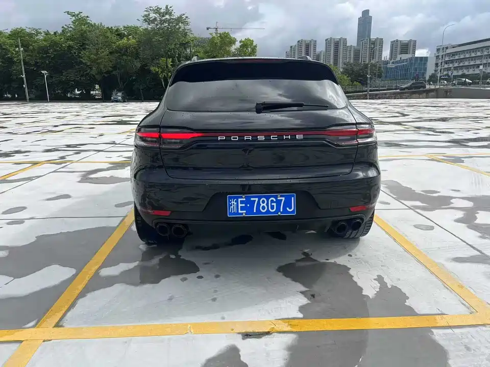 Porsche Macan