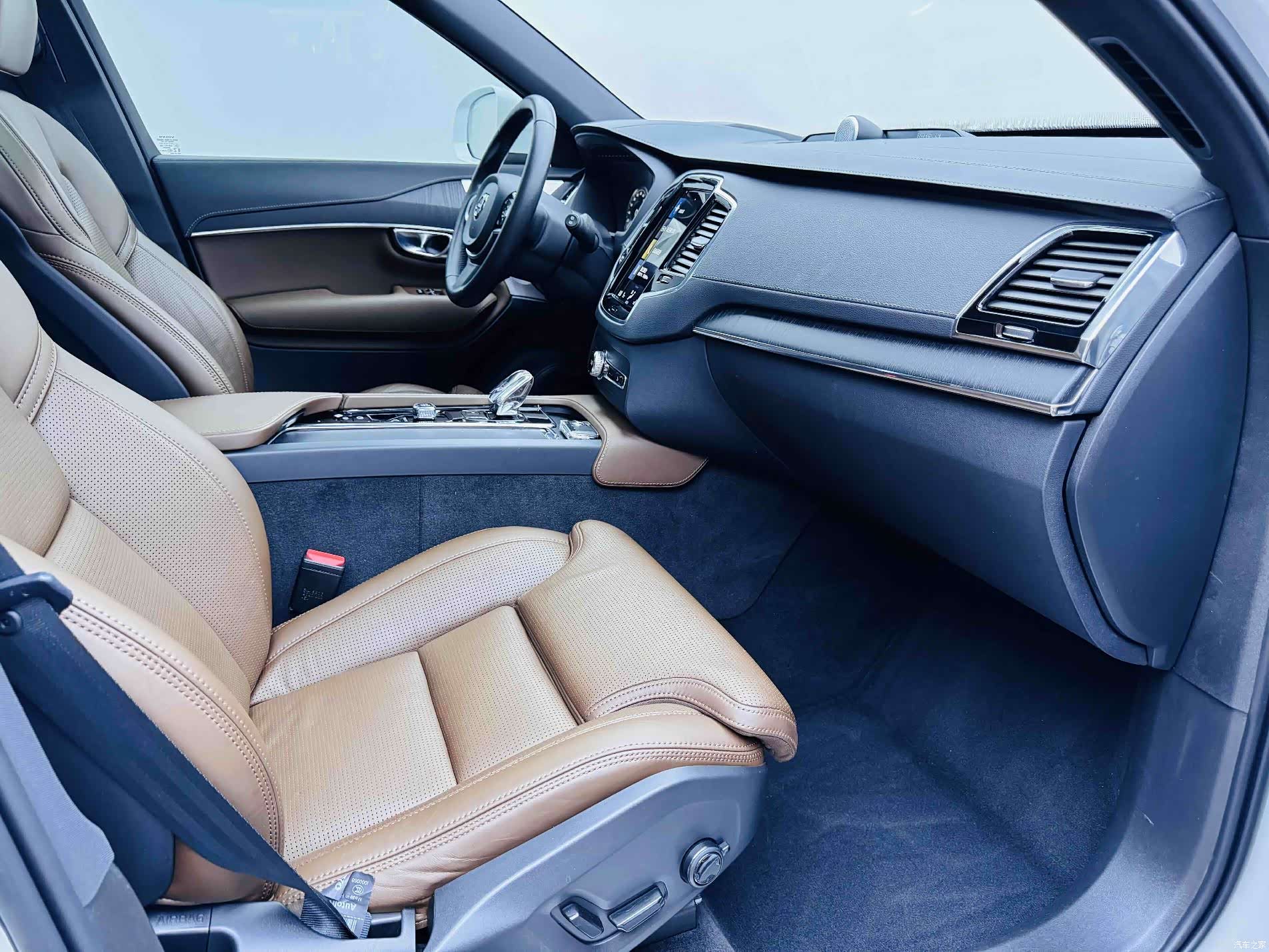 Volvo XC90, 2021 21