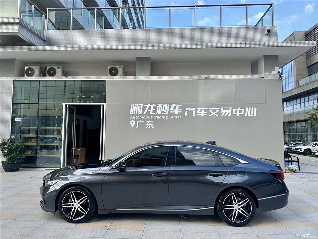 Honda Accord, 2022 3