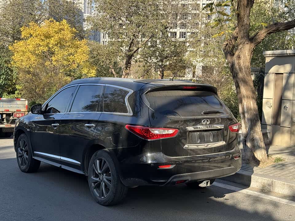 Infiniti JX