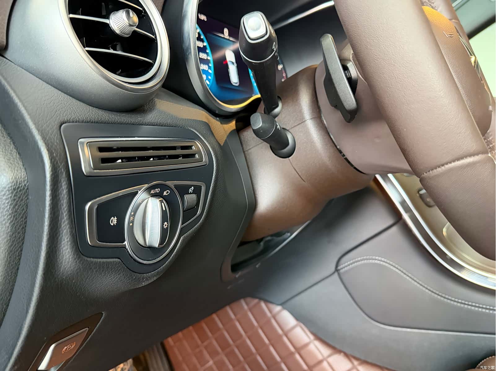 Mercedes-Benz GLC, 2021 13