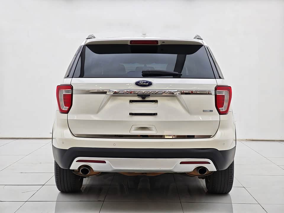 Ford Explorer Ford Explorer