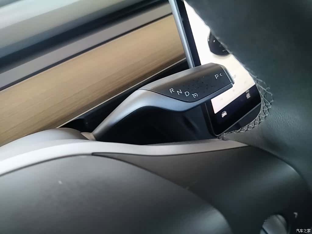 Tesla Model Y, 2021 6