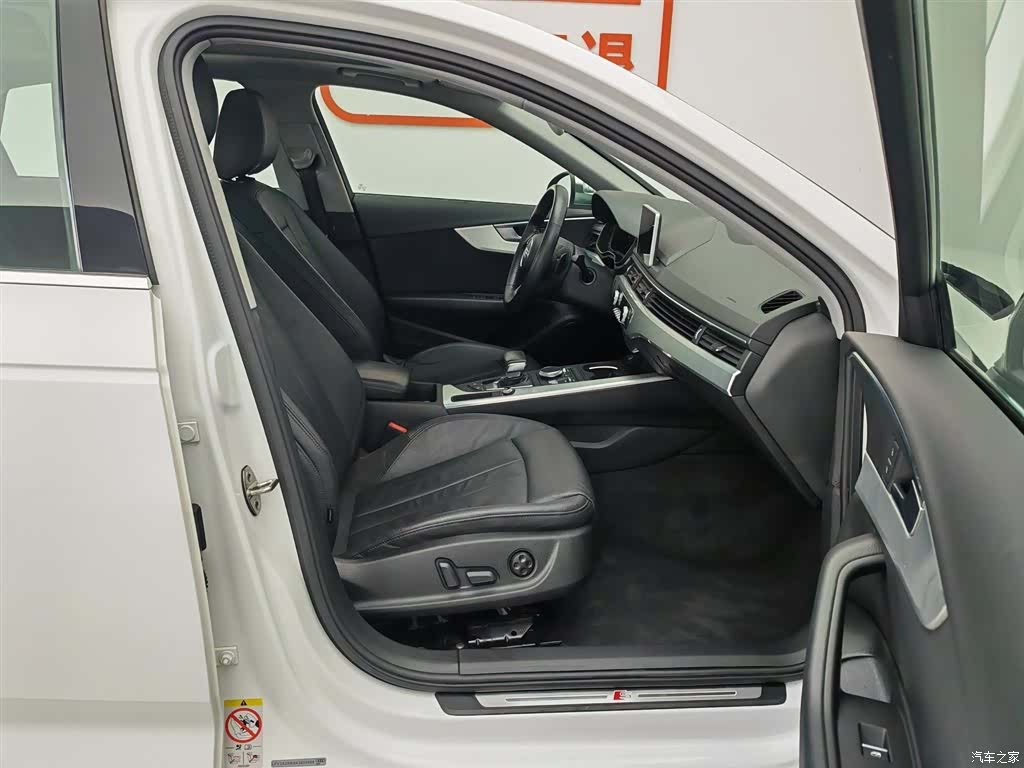 Audi A4L, 2019 23