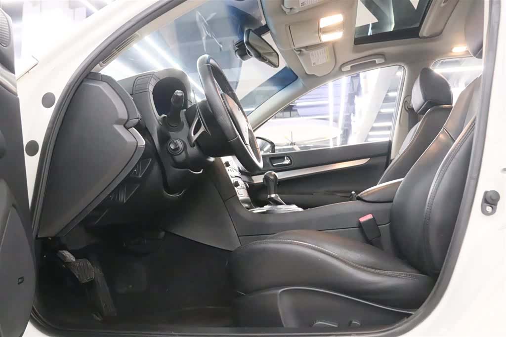 Infiniti G25, 2011 14