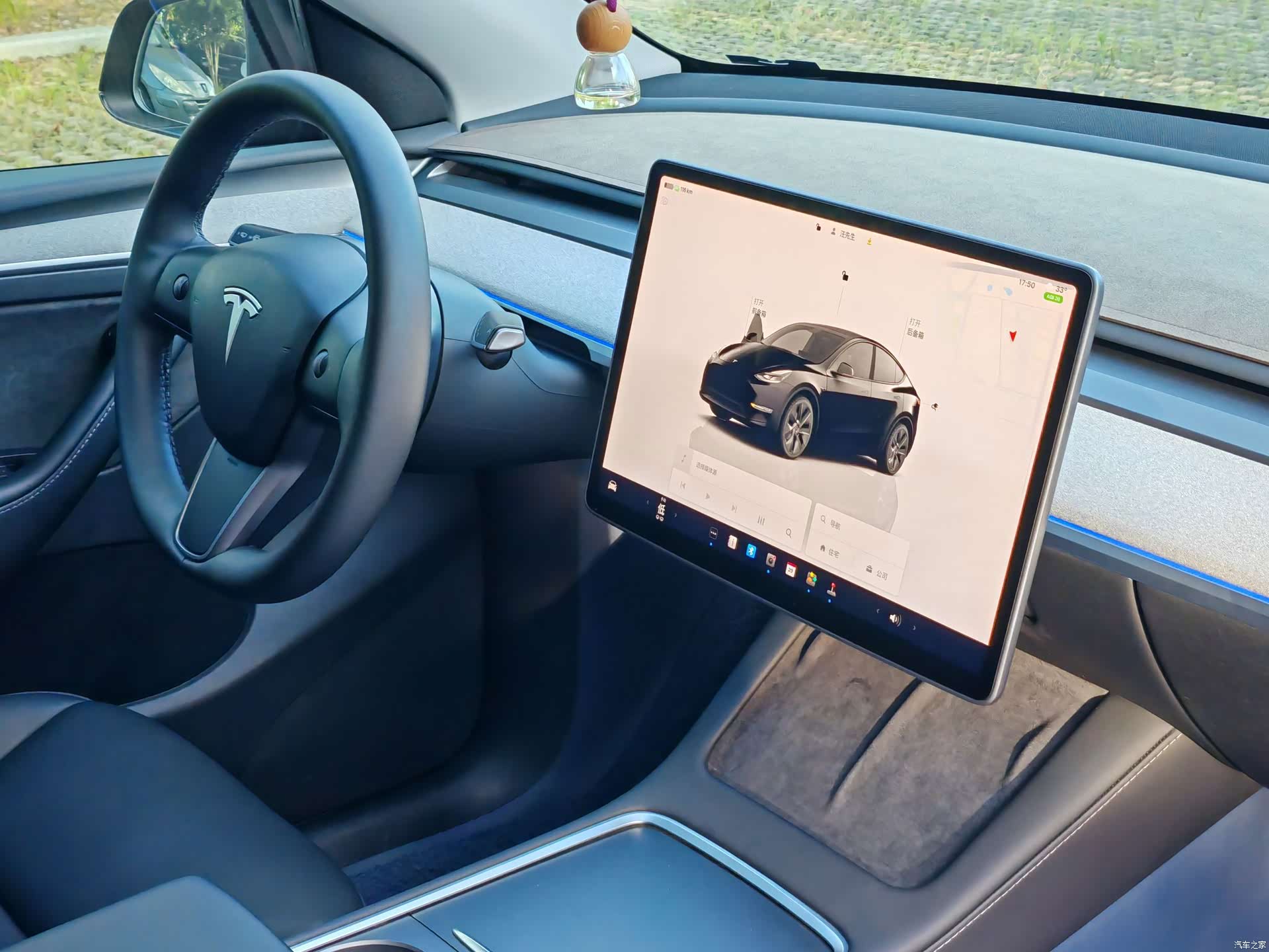Tesla Model Y, 2024 12