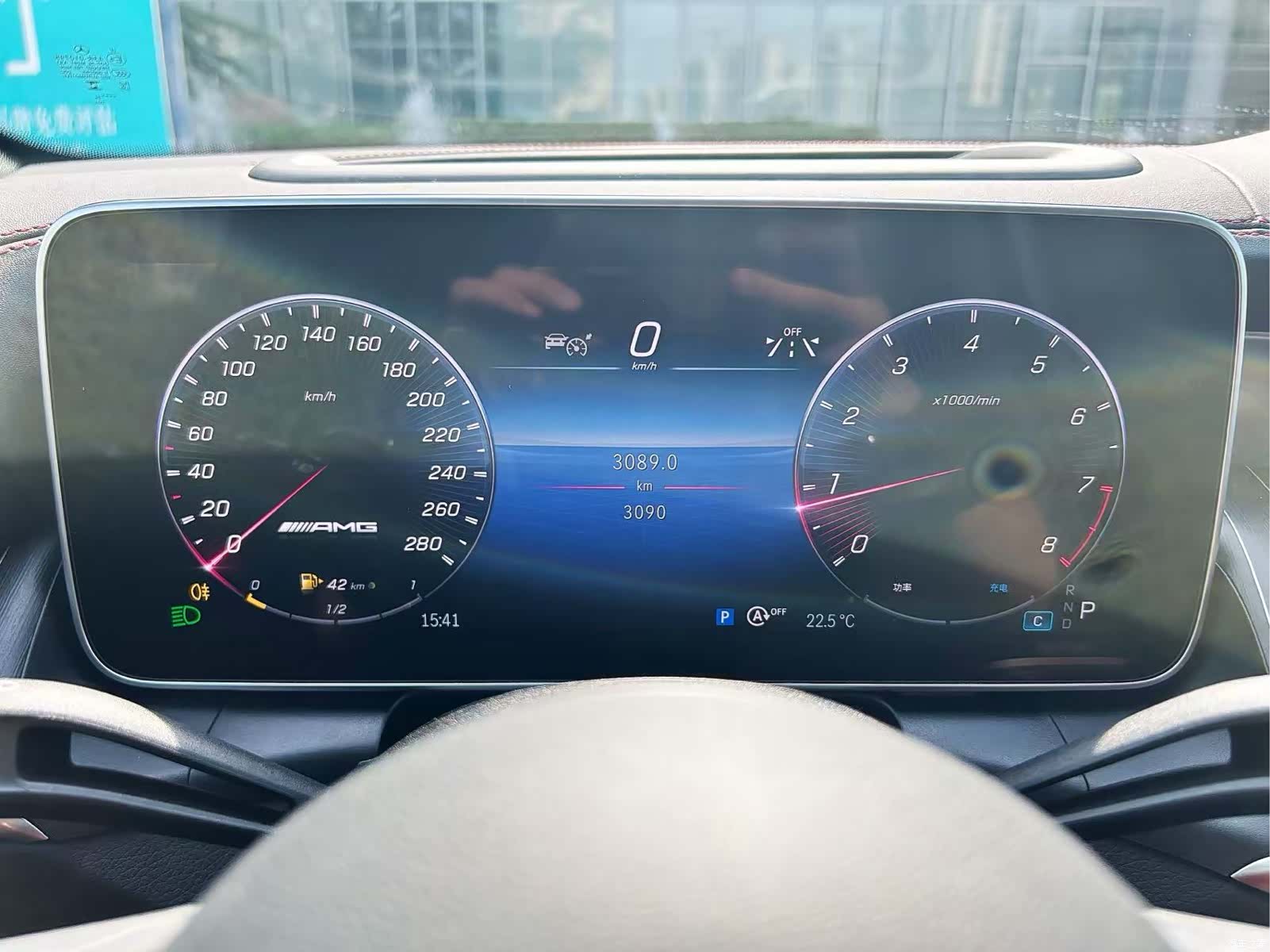 Mercedes-Benz GLC, 2025 12