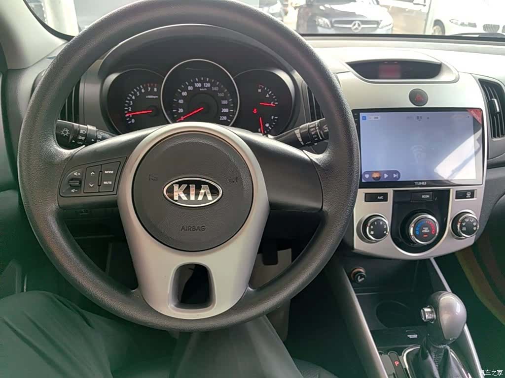 Kia GL, 2015 10