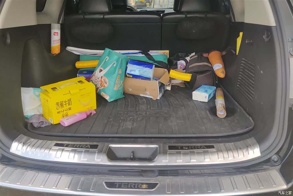 Nissan Terra, 2018 4
