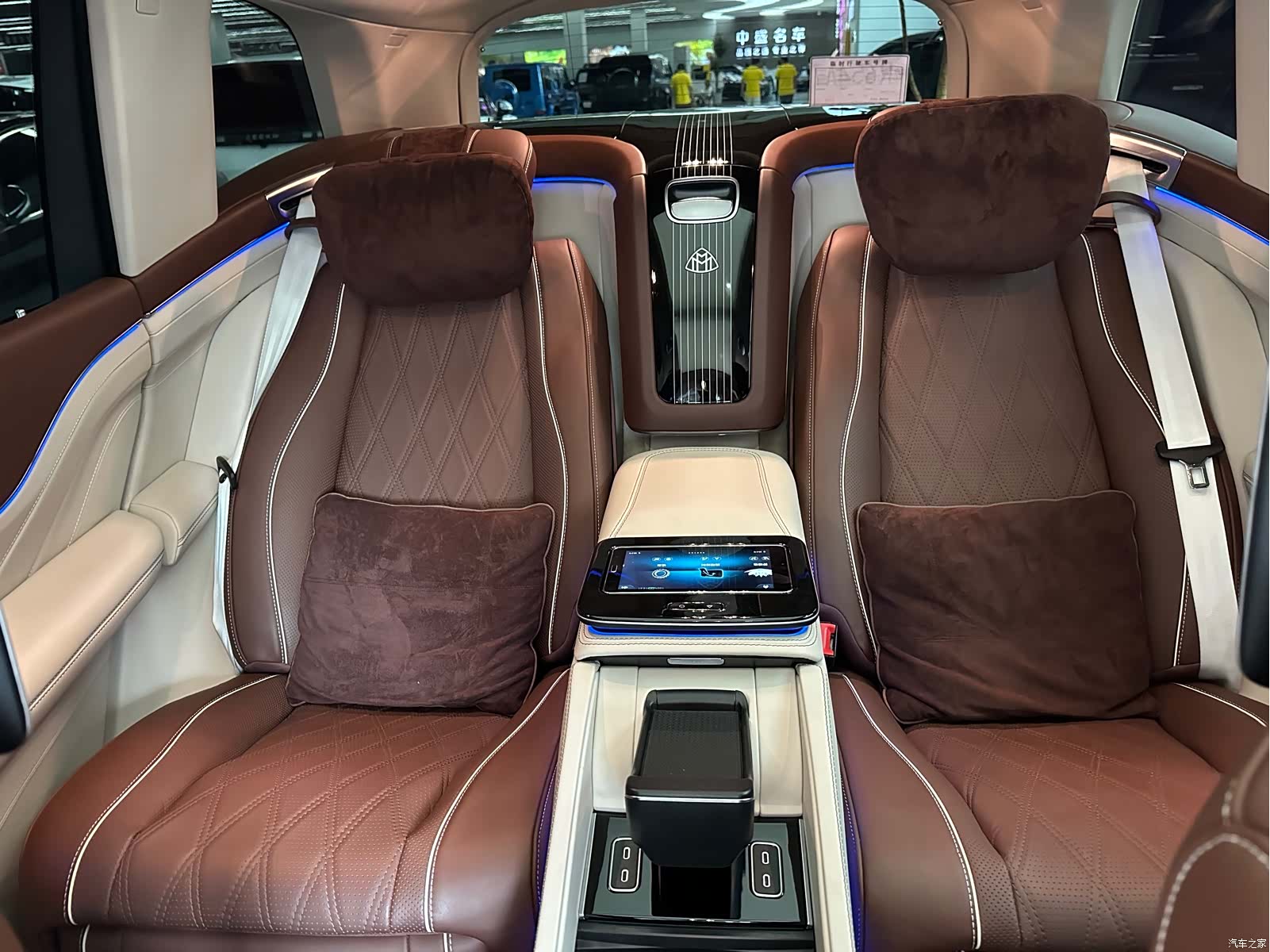 Mercedes-Benz GLS, 2024 20