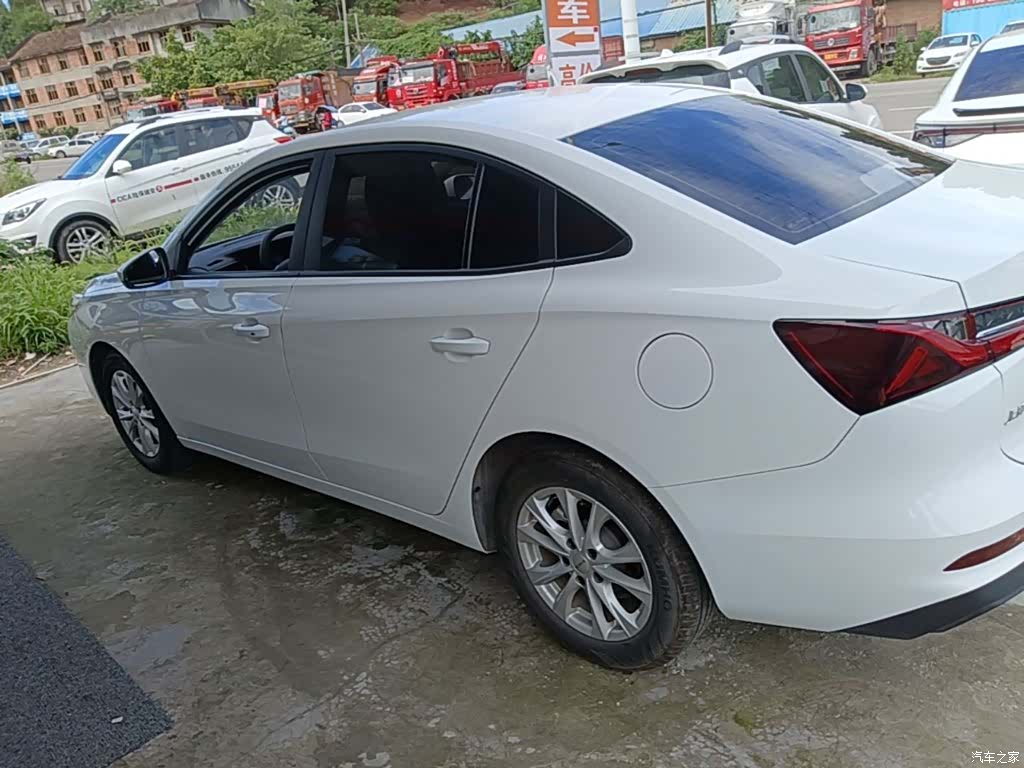 Roewe i5, 2024 все фото