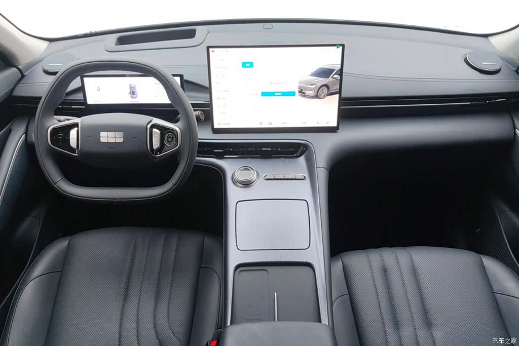 Geely Galaxy E5, 2025 12