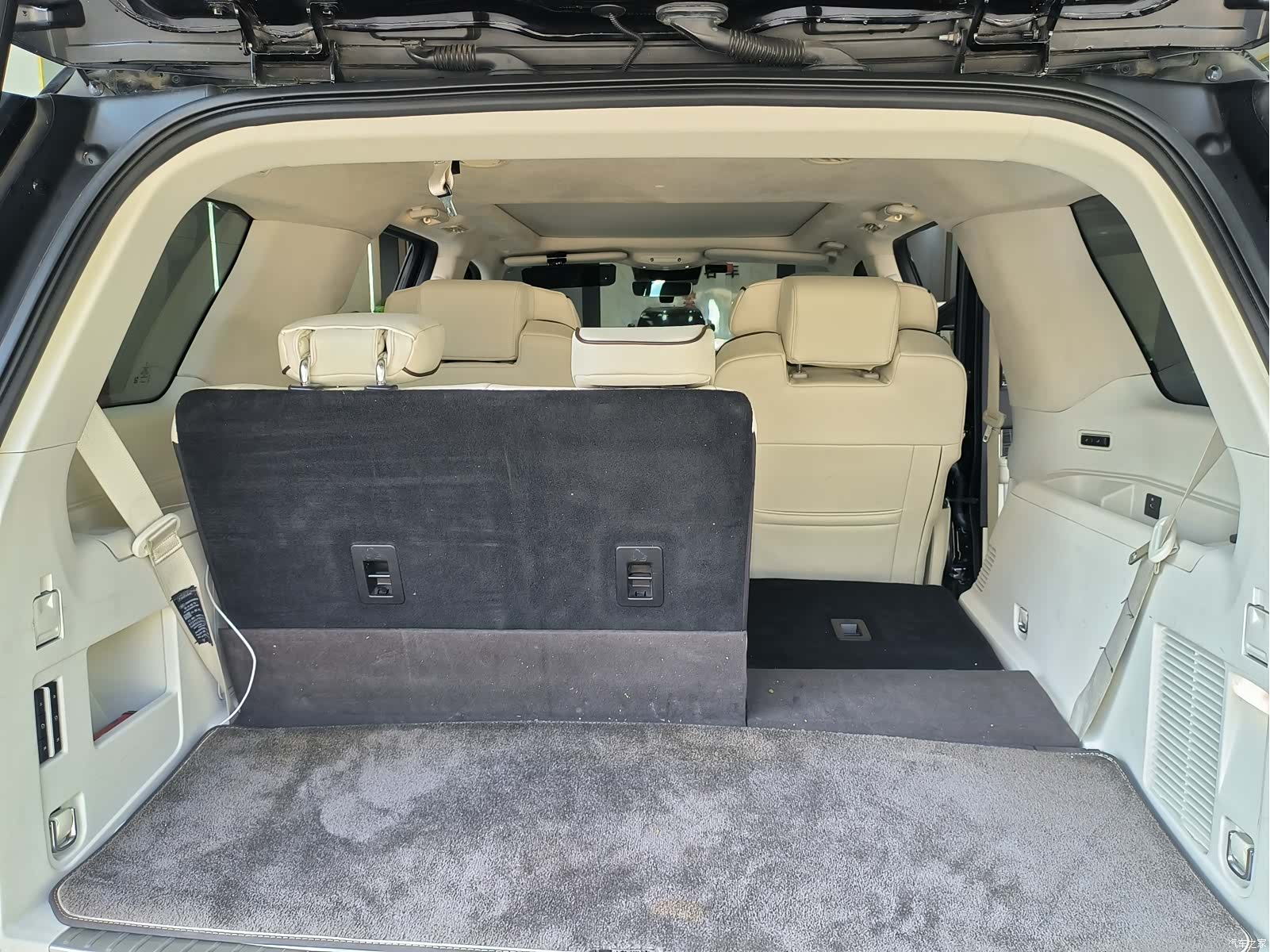 Lincoln Navigator, 2019 21