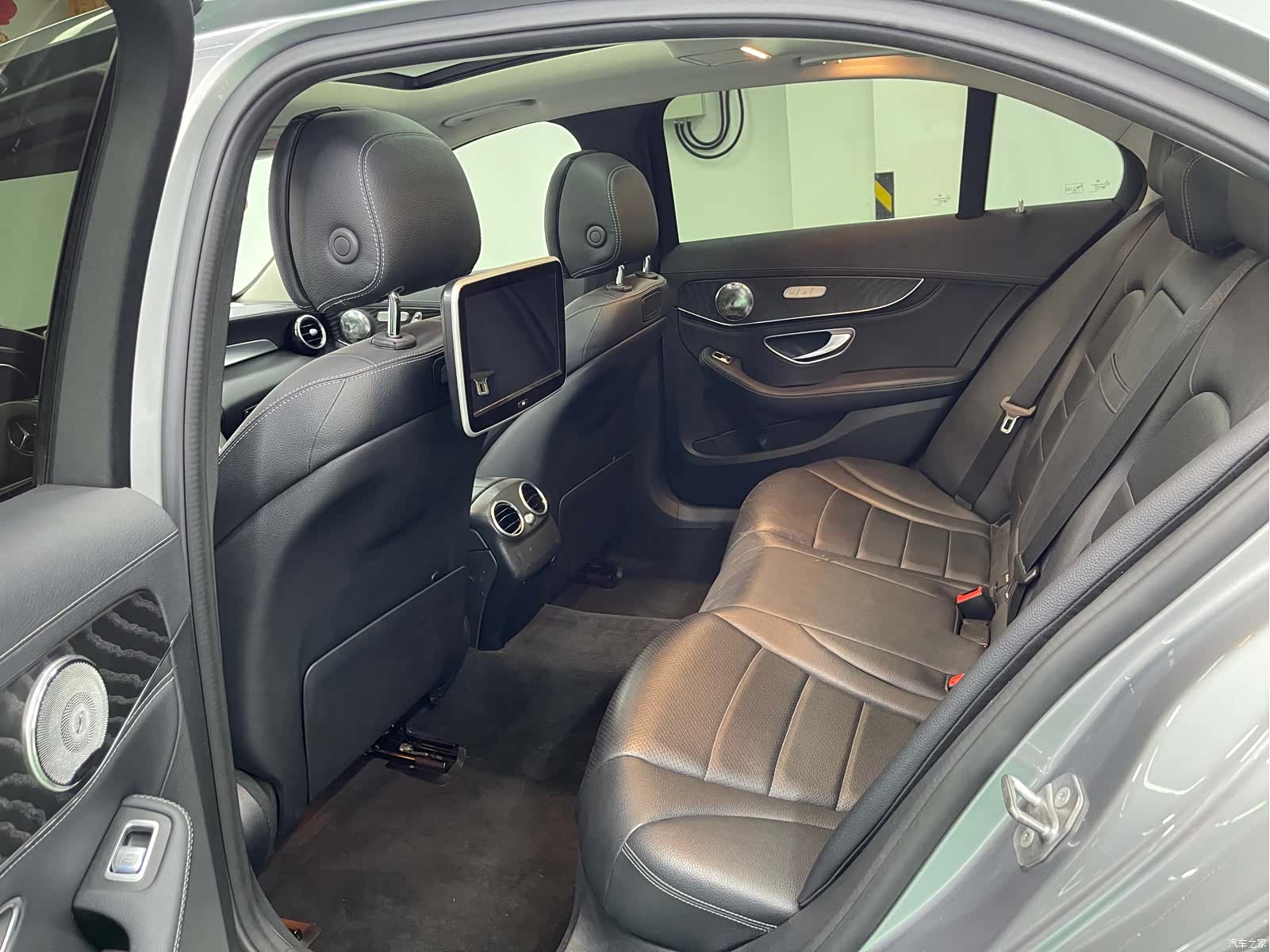 Mercedes-Benz C-Class, 2016 9