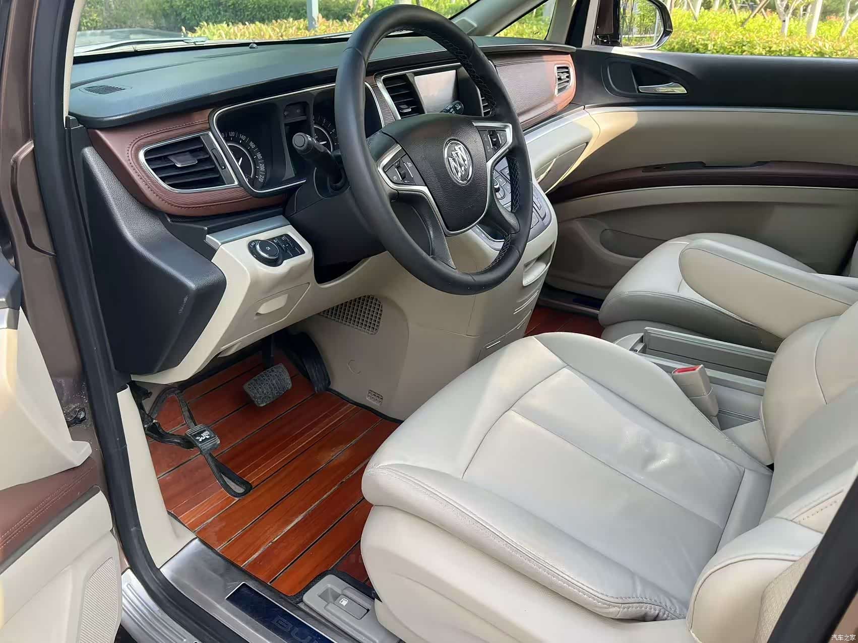Buick GL8, 2020 7